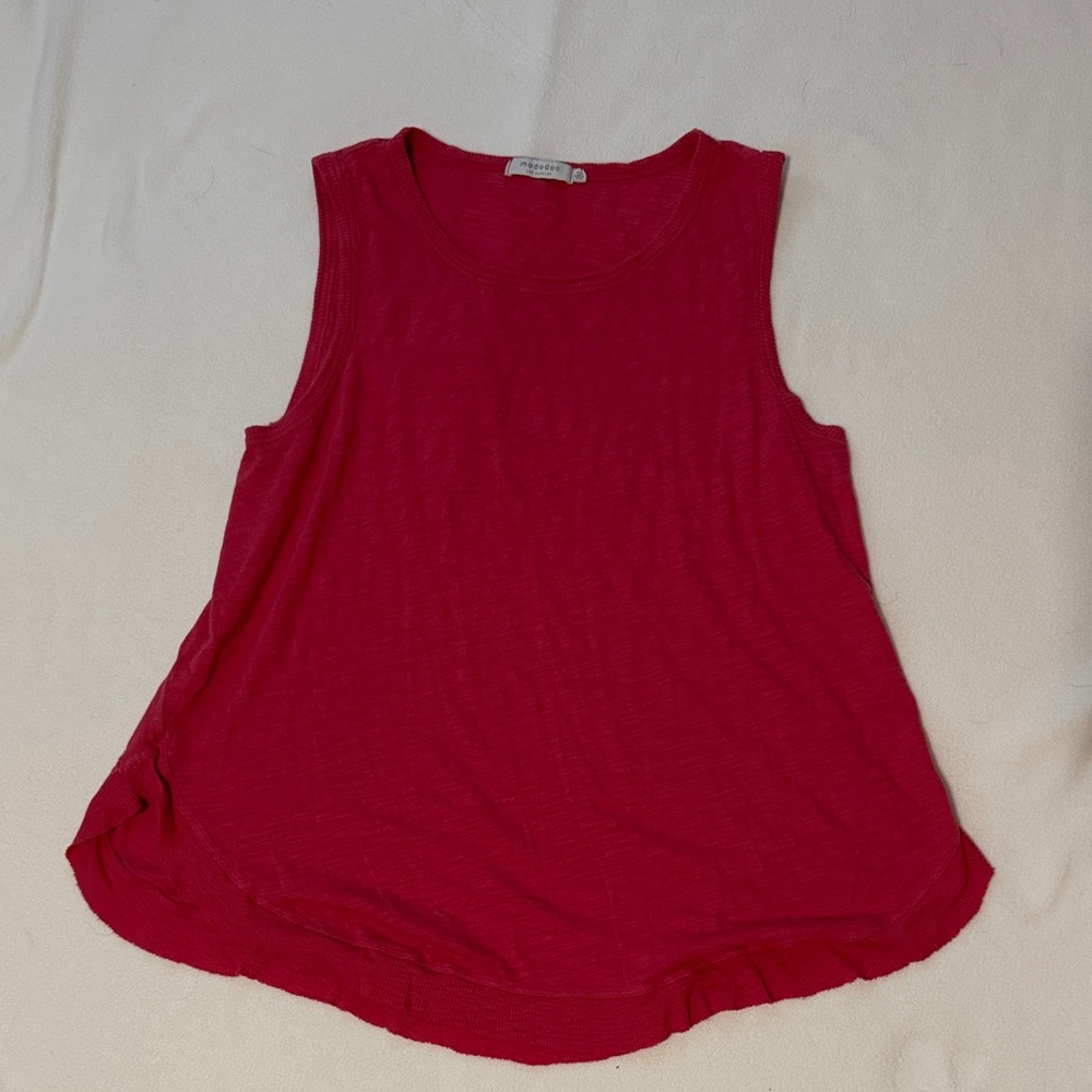Women's Sleeveless pink Top